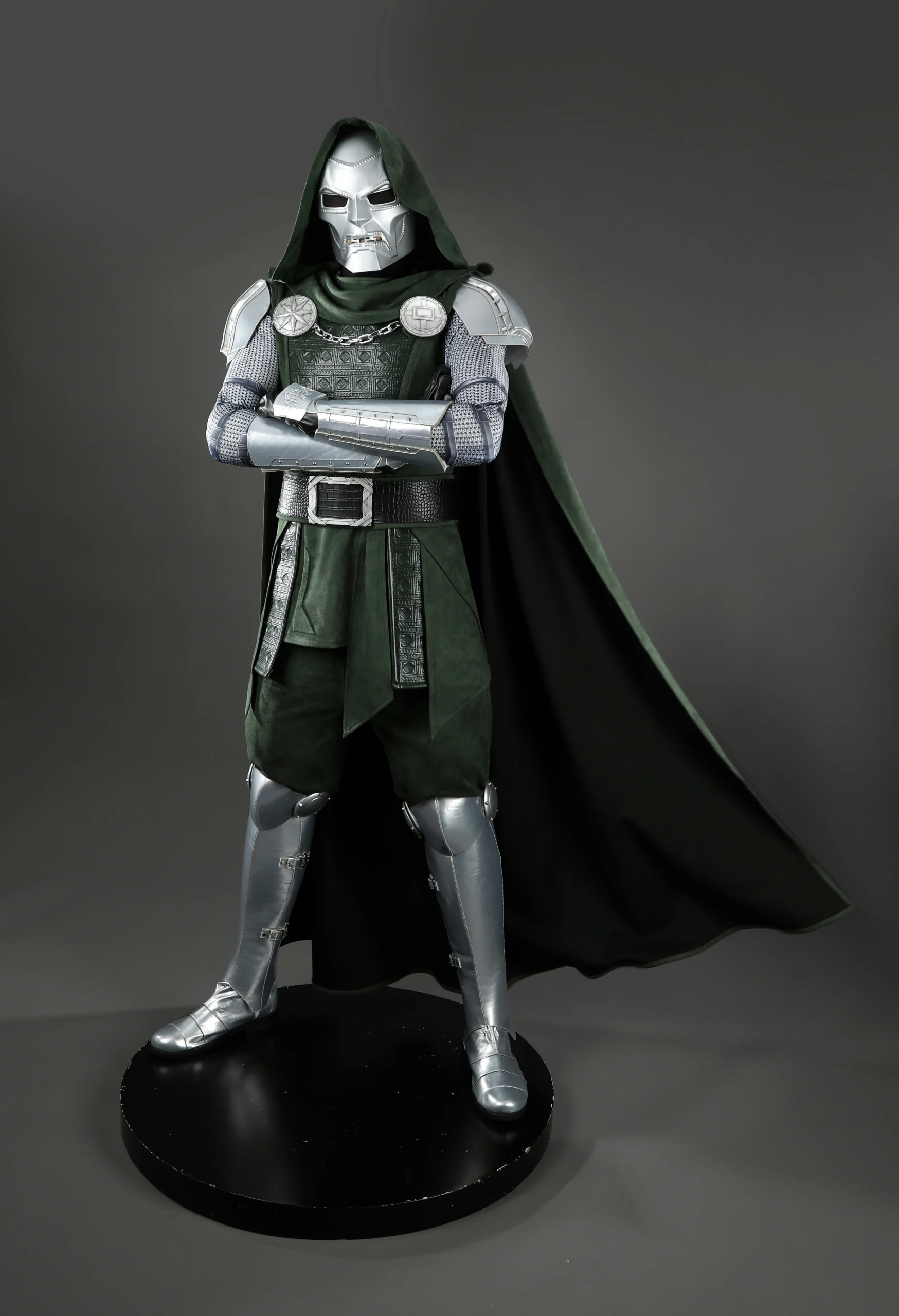 Doctor Doom Avengers Doomsday Cosplay Costume Avengers Doomsday Doctor Doom cosplay costume front view, metallic armor with green cloak and mask